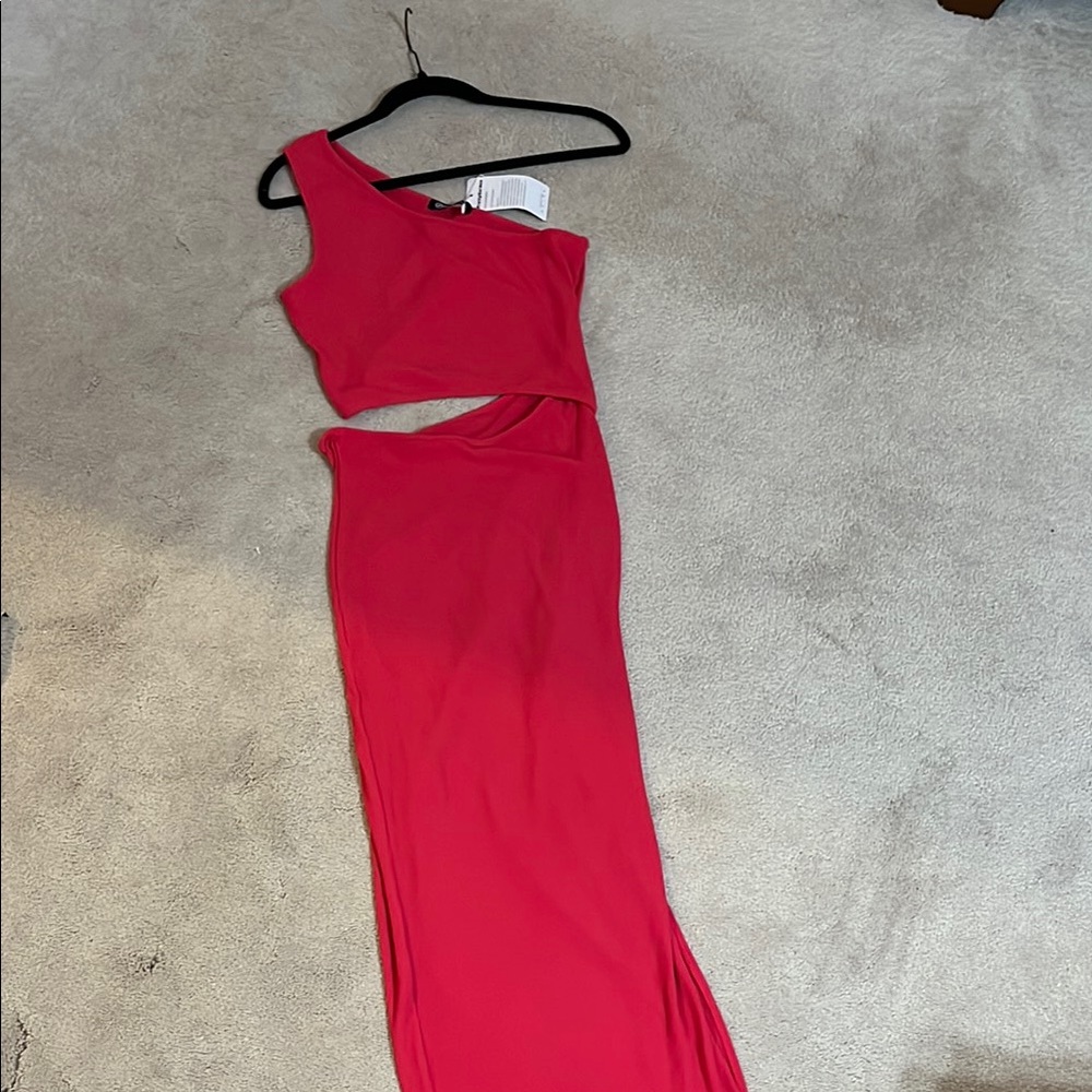 Elegant Red One-Shoulder Dress